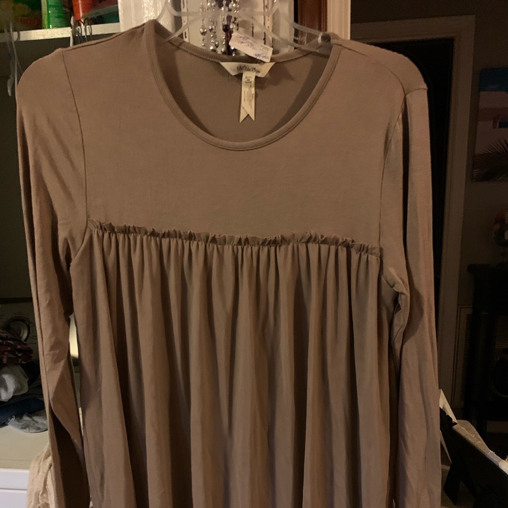 Ladies Medium top Matilda Jane